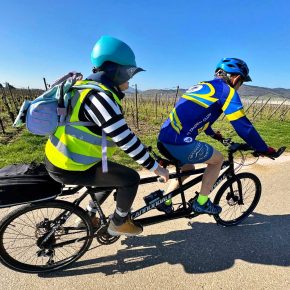 Sortie tandem : un moment sportif et convivial en plein effort partagé.
